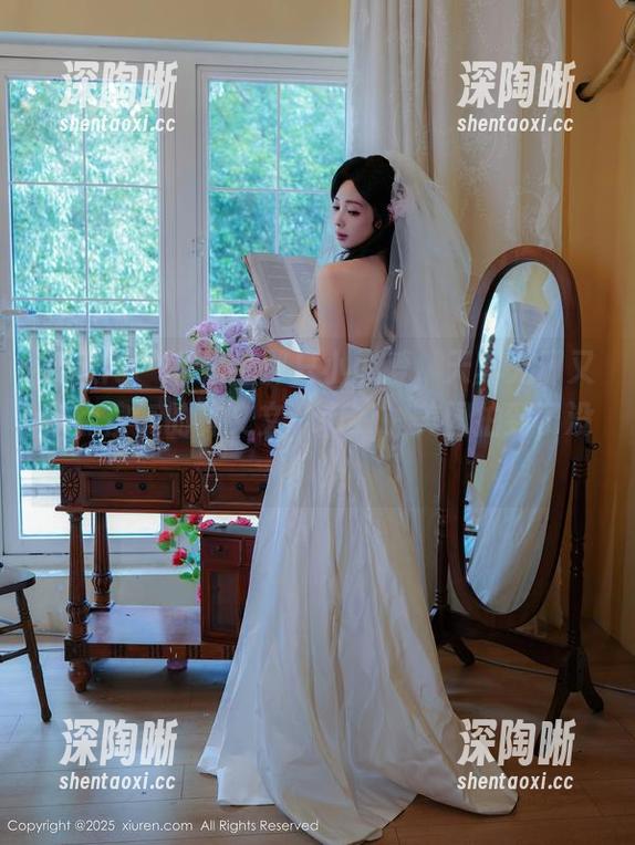 秀人网 - 私拍里那只小可爱，天真无邪又带点傻气的林文文yooki，美图拍到了没？！