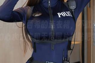 秀人网 – 白兔西希的连衣裙，不就是定制的心水之作和无尽图片拼贴吧？