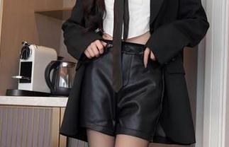 秀人网 – 桂花树下聊聊人生，葛征这次把妹妹也写进了图库，最新消息送给你！