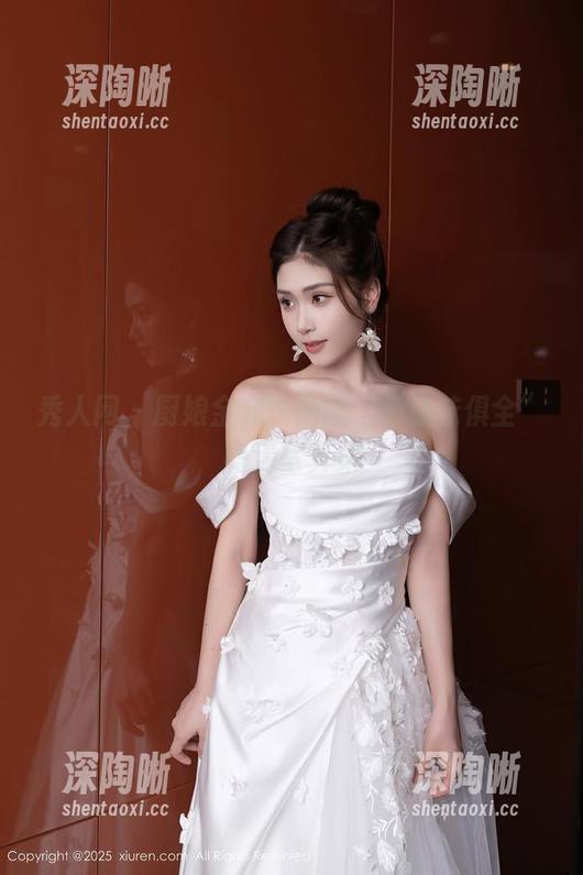 秀人网 - 厨娘金允珍呐的“色香味俱全”高清写真集 秀人网 - 厨娘金允珍呐的“色香味俱全”高清写真集