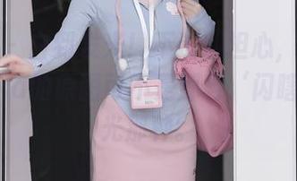秀人网 – 白到发光！不过别担心，陆萱萱cecillia的原图可不是那种‘闪瞎’的圣光那种。
