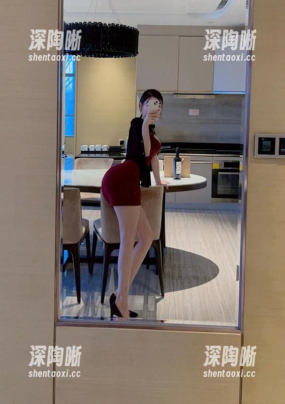 脸红Dearie 微密圈 - 发现脸红Dearie的私房,高清美丝与我的日常奇葩结合:哈哈哈