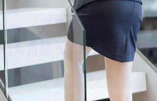 花漾show – 万圣节的色彩，艾静香的套图，精心布置的气氛让人直觉联想到神秘的“火光”。