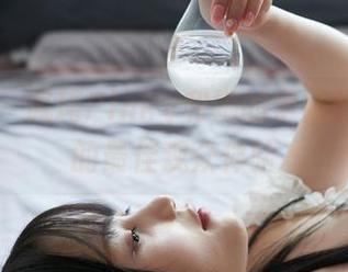 蜜桃社 – 佩琦Pinky和她的学妹：你见过的最佳观众体验