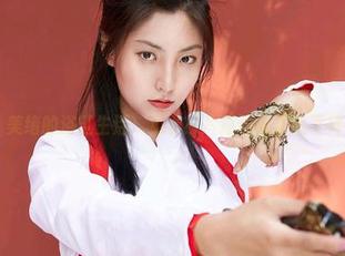 蜜桃社 – 美绪的浴缸生活：免费照片撸玛丽果然不只有洗澡！