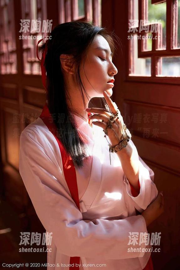 蜜桃社 - 手滑点进静香Mandy睡衣写真集：精选的这一刻，内心在狂喊“再来一次”！
