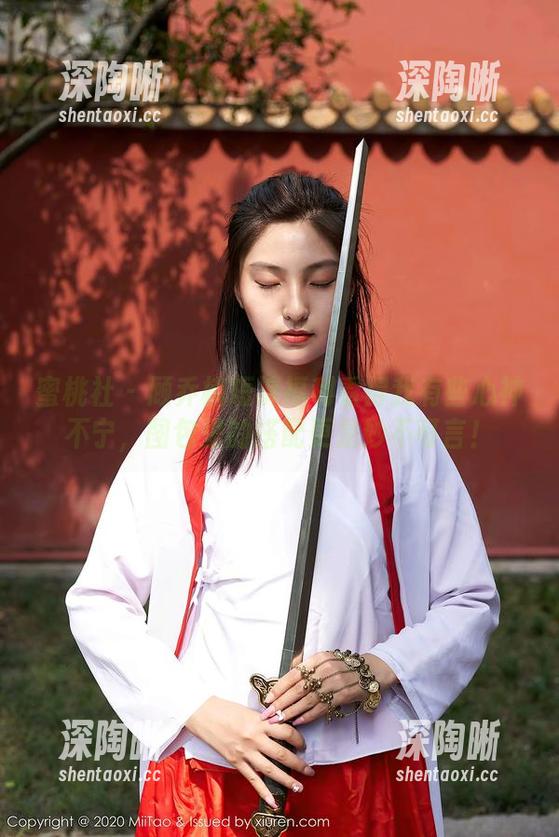 蜜桃社 - 顾乔楠短裤福利看得我有些心神不宁,图包里的搭配更是妙不可言! 蜜桃社 - 顾乔楠短裤福利看得我有些心神不宁,图包里的搭配更是妙不可言!