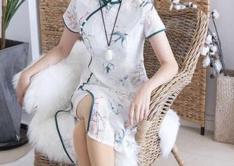 袜啵啵 – 小甜豆加持的短白丝小私拍，资源超赞的哦