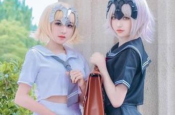 这个泡泡就是逊啦的花嫁cos，值得下载吗？貌似也就那样吧？