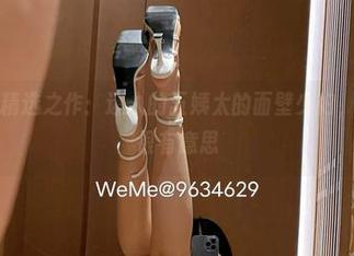 微密圈 – 精选之作：迷人的五姨太的面壁少妇，这个角度很有意思
