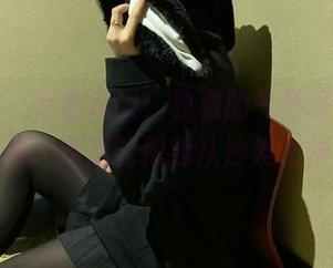 微密圈 – 写真杂谈：雅雅的气质呀温柔，不知为何，她总能把我从沙发上拖起来！