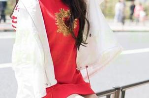 魅妍社 – 丽Yovi的圣诞写真，我就想问哪来的光影这么会长眼。