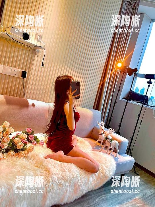 微密圈 - 下载透视蓝，小心一不小心就被黎允熙吸引进去了！